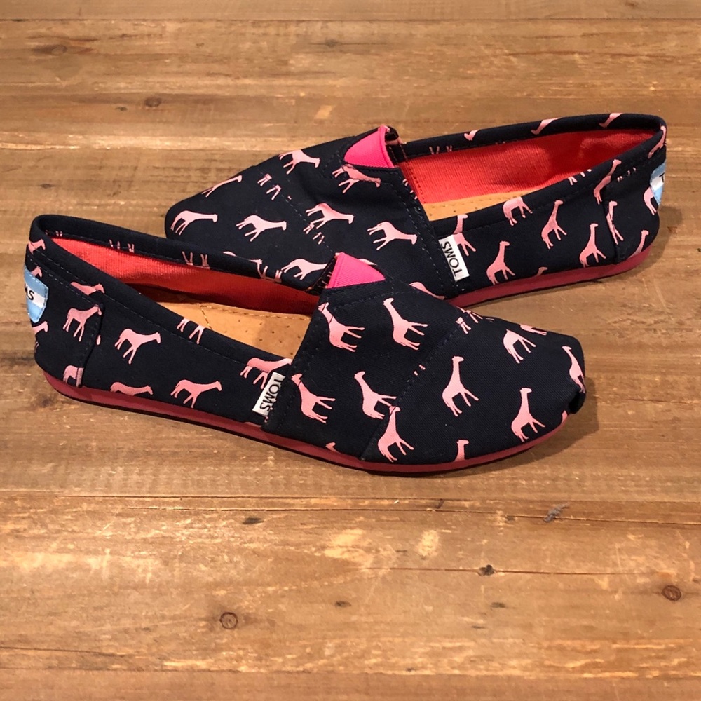 Toms Navy w/ Pink Giraffes - Size 36/4